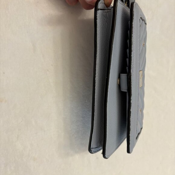 Victorias Secret Quilted Tech Skyflower Blue Wristlet Wallet Gold Detailing - Picture 10 of 13